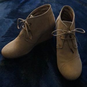 TOMS tan wedge booties size 8.5